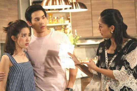 Ngày ra mắt, mẹ tôi vứt 10 triệu yêu cầu người yêu tôi đi mua thức ăn, ngờ đâu cô ấy giận dữ “đốp” lại một câu làm bà giận tím mặt