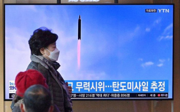 1 Trieu Tien Bat Ngo Phong Icbm