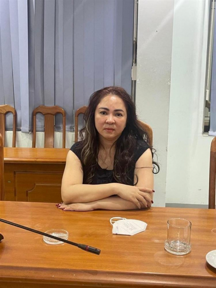 1 So Phan Ekip Dung Sau Ba Nguyen Phuong Hang