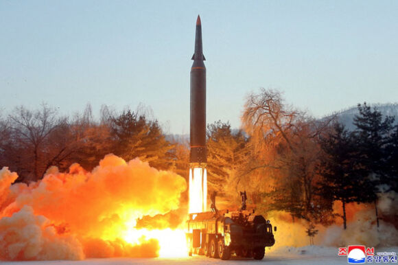 1 Trieu Tien Ban Mot Icbm Han Quoc Ban Thu Mot Loat Ten Lua Dap Tra