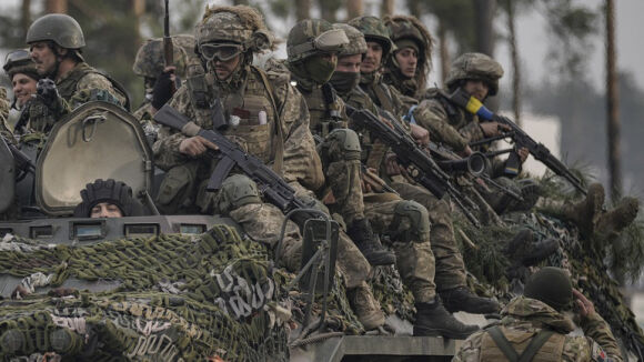 1 Ukraine Tuyen Bo Day Lui Quan Doi Nga Quanh Kiev