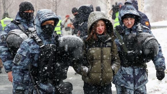 1 Hon 200 Bi Giam Giu O Ukraine Cac Cuoc Bieu Tinh Tren Khap Nuoc Nga