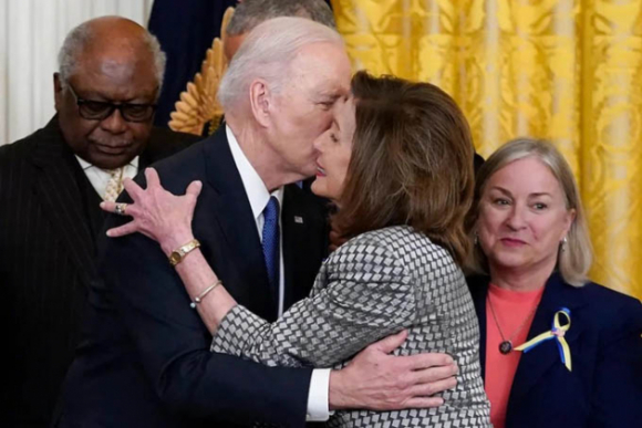 1 Bua Tiec Sieu Lay Nhiem Troi Day O Washington