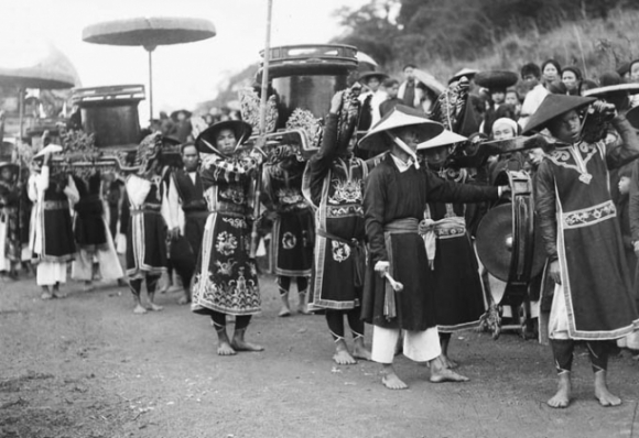 6 Anh Le Hoi Den Hung Hon 100 Nam Truoc