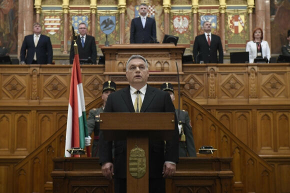 1 Phien Hop Dau Tien Cua Quoc Hoi Moi Hungary Dien Ra Vao Ngay 25