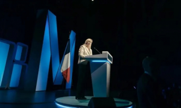 2 Dieu Gi Xay Ra Neu Ba Le Pen Tro Thanh Tong Thong Phap