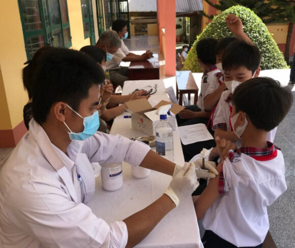 1 Hang Ngan Tre Em 5 Den Duoi 12 Tuoi O Mien Tay Duoc Tiem Ngua Covid 19