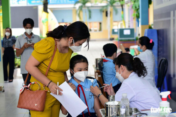 1 Tai Sao Ti Le Tiem Chung Cho Tre O Ha Noi Thap