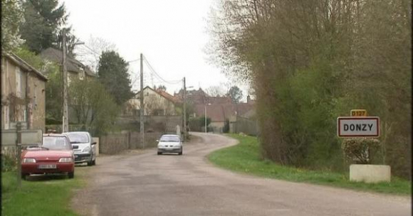 Donzy – Ngôi làng nổi tiếng dự đoán trúng kết quả bầu cử Tổng thống Pháp