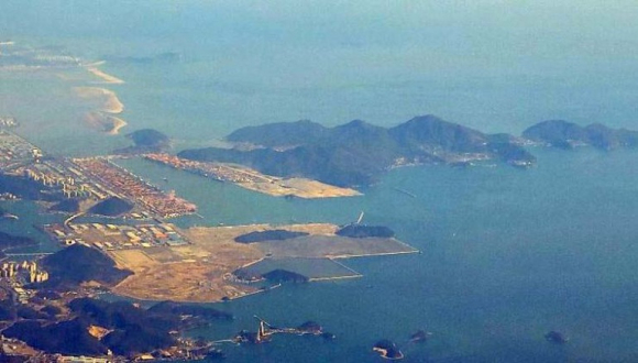 1 Han Quoc Tang Toc Xay Dung San Bay Noi Tren Bien Dau Tien