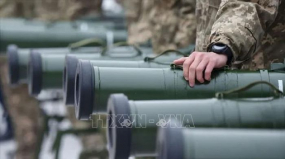 2 Chuyen Tham Ukraine He Lo Chien Luoc Moi Cua Phuong Tay Doi Voi Nga