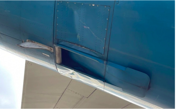 1 Bi Mop Vo May Bay Vietnam Airlines Van Bay Tphcm Di Phu Quoc