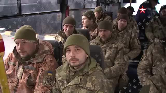 3 Ukraine Tuyen Bo Tan Cong Luc Luong Nga Tren Dao Ran