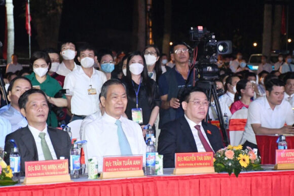 1 Chu Tich Quoc Hoi Neu 6 Van De Trong Tam De Phat Trien Tra Vinh