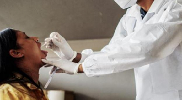 1 Hai Bien The Phu Cua Omicron Lam Tang So Ca Nhiem Covid 19 O Nam Phi