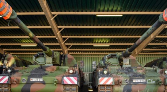 3 Chien Su Toi 65 Nga Giam Cac Dot Khong Kich Nhung Tiep Tuc Doi Phao