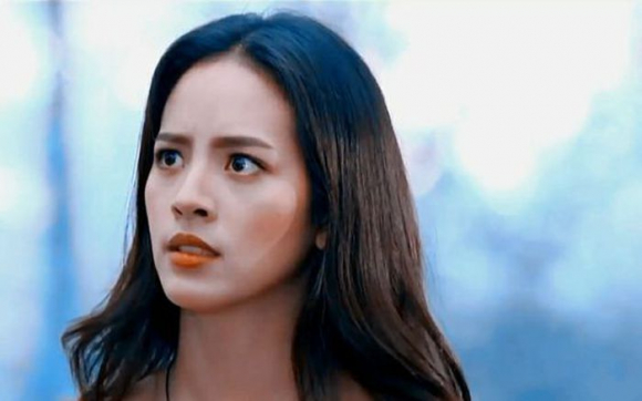 Biết chồng xếp hàng mua cháo trước cổng bệnh viện, tôi chạy đến hỏi và bàng hoàng khi biết danh tính người mà anh chăm sóc suốt một tháng