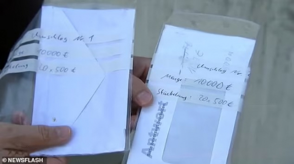 4 Mua Chiec Tu Bep Cu Gia Re Ve Dung Cho Tiet Kiem Nguoi Dan Ong Vo Bam Gan 4 Ty Dong Va Cai Ket Lam Nuc Long Nguoi