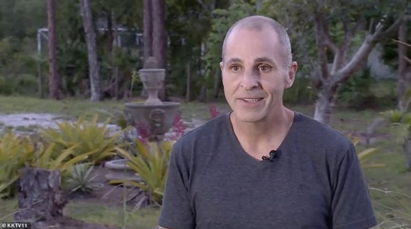 2 Hy Huu Phi Cong Gap Van De Suc Khoe Hanh Khach Buoc Phai Len Lai Thay