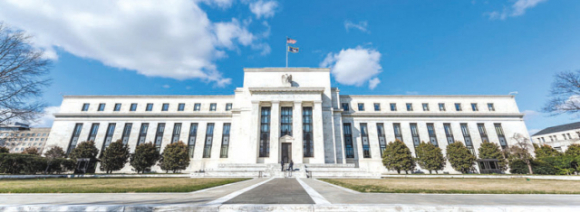 1 Fed Ha Canh Giua Lan Suong Mu