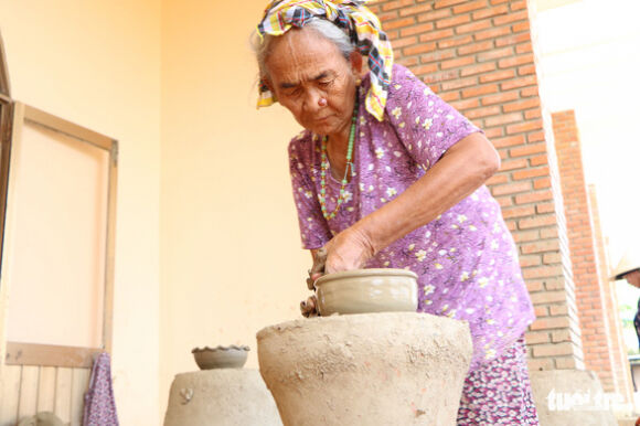 4 Doc Dao Nghe Lam Bang Tay Xoay Bang Mong O Ninh Thuan