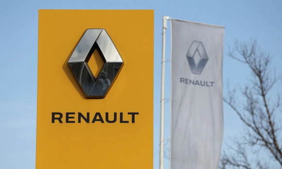 1 Hang Xe Renault Chuyen Giao Tai San Cho Nga