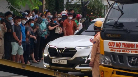 9 Can Canh Biet Phu Trieu Do Va Dan Xe Sang Cua Nguyen Chu Tich Tp Ha Long