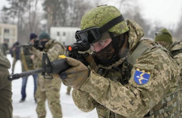 1 Ukraine Bat Ngo Thay Chi Huy Luc Luong Phong Ve Lanh Tho