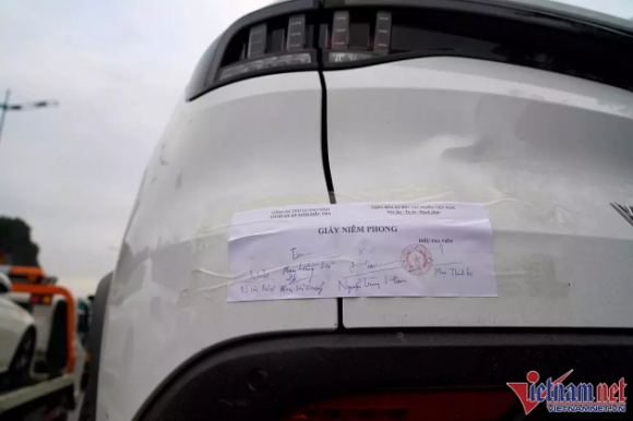 2 Cong Ty Dung Sau 3 O To Sang Trong Nha Ong Cuu Chu Tich Ha Long