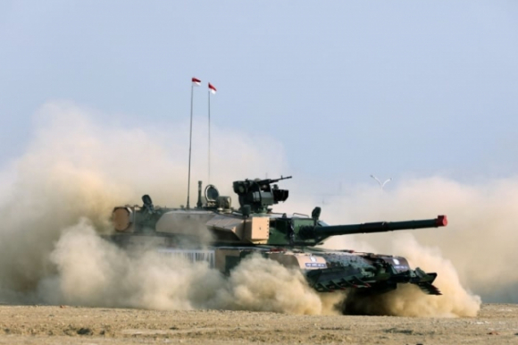 1 My De Xuat Tai Tro Quan Su Cho An Do