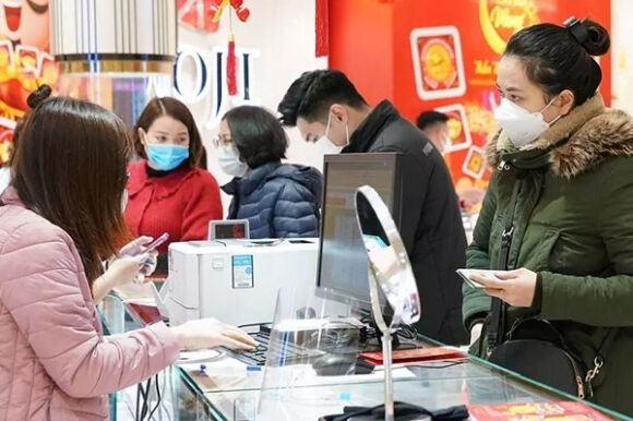 1 Gia Vang Hom Nay 215 Lam Phat Cao Usd Mat The Vang Duoc Da Tang