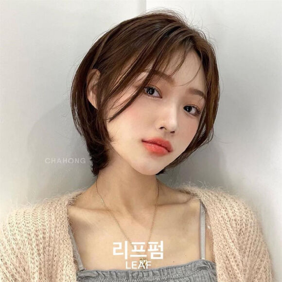 9 4 Kieu Toc Ngan Khong Can Cat Mai Van Giup Mat Thanh Thoat Nhin Goc Nao Cung Xinh