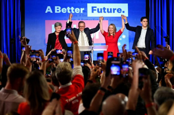 1 Cong Dang Gianh Chien Thang Australia Co Thu Tuong Moi