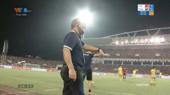 3 Hlv Park Hang Seo Guc Khoc Khi U23 Viet Nam Gianh Hcv Sea Games 31 Thay Da Vat Va Roi