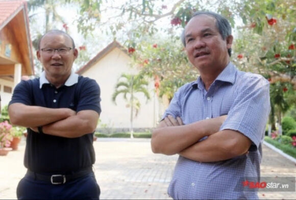 2 Bau Duc Ong Park La Huyen Thoai Cua Bong Da Viet Nam