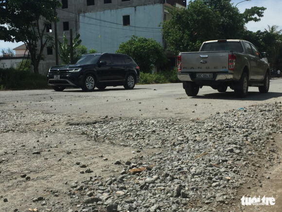 2 Chi Chit O Voi O Ga Tren Tuyen Duong Dan Xuong Khu Du Lich Bien Loc Ha