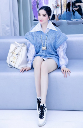 4 Hoa Hau Viet Nam Khong Nguoi Ke Nhiem Cham An Chay Va Ngoi Thien 51 Tuoi Mat Khong Nep Nhan