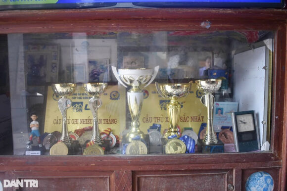 4 Bo Nham Manh Dung Di Cay Thue Me Lam Cong Nhan Tung Mong Con Vao Dai Hoc