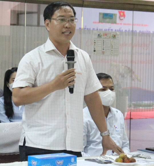 4 Cong Chuc O Phuong Ap Luc Nhieu Che Do Khong Bao Nhieu