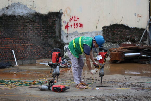 2 Ha Noi Pha Do Ngoi Nha Xay Dung Sai Phep Tai So 84 Duong Lang