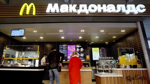 5 Chan Dung Doanh Nhan Mua Hon 800 Cua Hang Mcdonalds Tai Nga