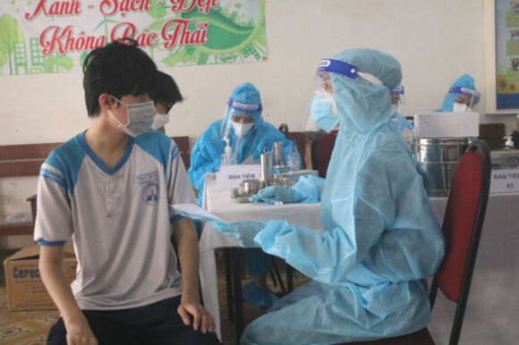 1 So Y Te Tphcm Noi Gi Ve Thong Tin Lo Vac Xin Covid 19 Dang Tiem Cho Hoc Sinh Het Han