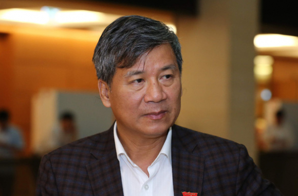 1 Dai Bieu Quoc Hoi Gia Sach Giao Khoa Dat Hon Vi Giay Tot Kho To La Dung Nhung Lieu Co Can Thiet