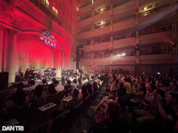 1 Ho Quynh Huong Bay Gio Gap Khan Gia La Toi Run Va So