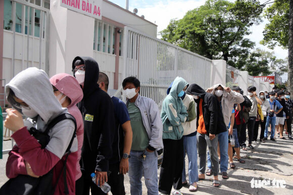 2 Nguoi Sai Gon Doi Nang Hon 3 Tieng De Mua Ve Tran Viet Nam Afghanistan
