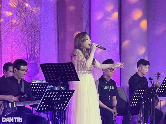 3 Ho Quynh Huong Bay Gio Gap Khan Gia La Toi Run Va So