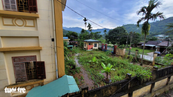 5 Tru So Huyen Bo Hoang Rong Rai Nhot Bo Suong Lam