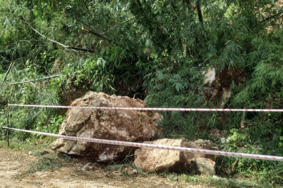 4 Nhieu Khoi Da Hang Chuc Tan Lan Xuong Khu Dan Cu