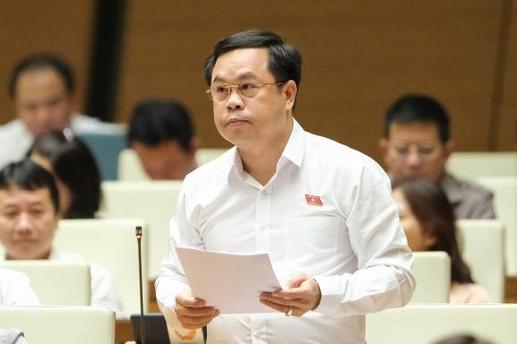 "Giáo dục Việt Nam đang đi ngược thế giới là siết chặt đầu vào, buông lỏng đầu ra"