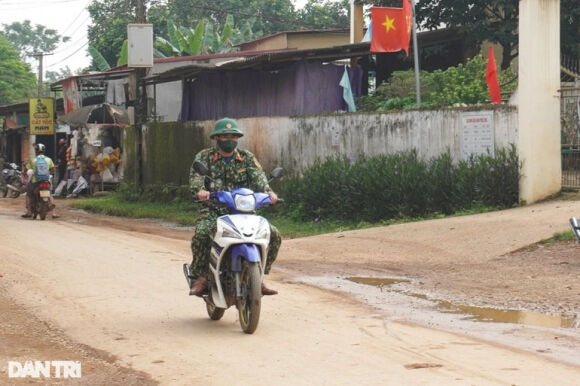 5 Chua Tim Duoc Trieu Quan Su Dan Nom Nop Lo Mat An Mat Ngu